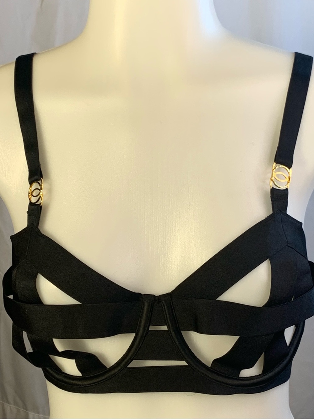 Victoria's Secret Luxe Banded Caged Strappy Unlined Balconet Bra Black 32DD